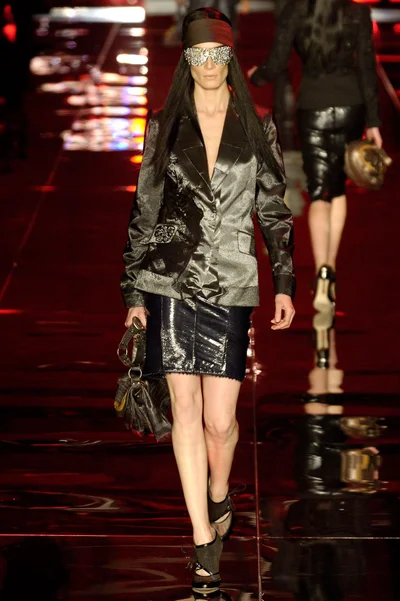 Look 28